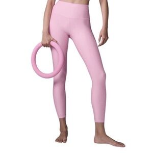 *NWT* ALO 7/8 High-Waist Airlift Yoga Sweet Pink Leggings